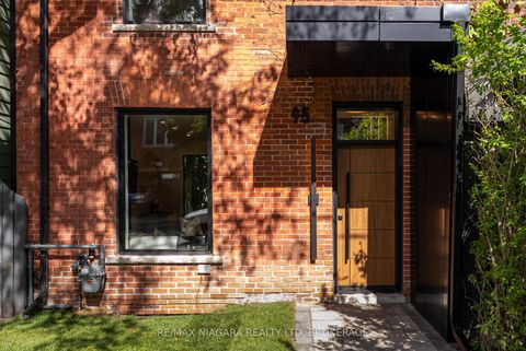 Photo 4 at 95 Kimberley Avenue, Danforth, Toronto