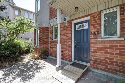 Photo 2 at 1015 - 28 Rosebank Drive, Malvern, Toronto