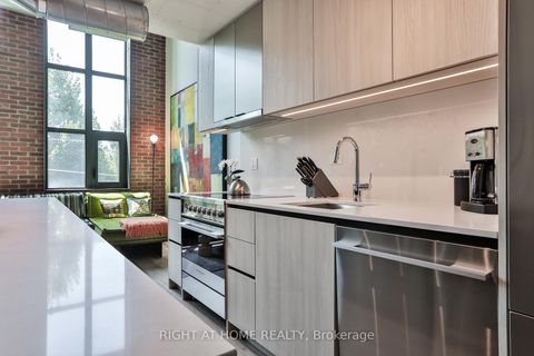 Photo 4 at 409 - 150 Logan Avenue, South Riverdale, Toronto