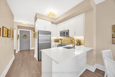 Photo 9 at 323 - 2 Old Mill Drive, Swansea, Toronto