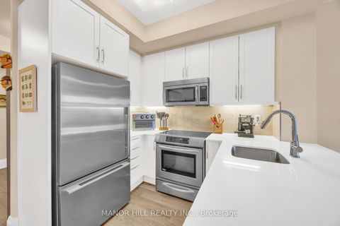 Photo 10 at 323 - 2 Old Mill Drive, Swansea, Toronto