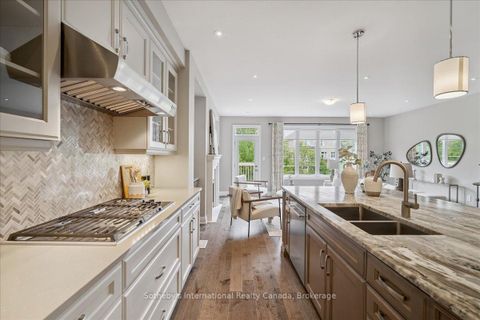 Photo 16 at 3151 Riverpath Common, GO Glenorchy, Oakville