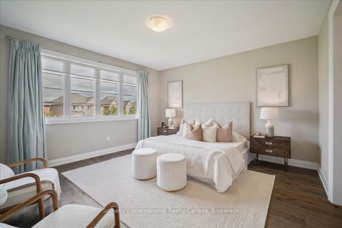 Photo 25 at 3151 Riverpath Common, GO Glenorchy, Oakville