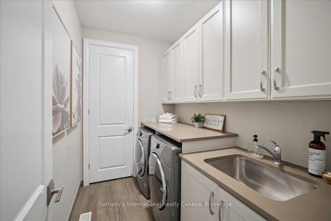 Photo 33 at 3151 Riverpath Common, GO Glenorchy, Oakville