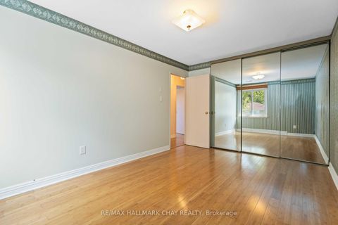 Photo 15 at 67 Heatherside Drive, L'Amoreaux, Toronto