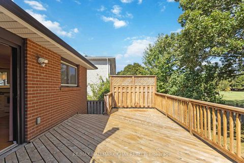 Photo 25 at 67 Heatherside Drive, L'Amoreaux, Toronto