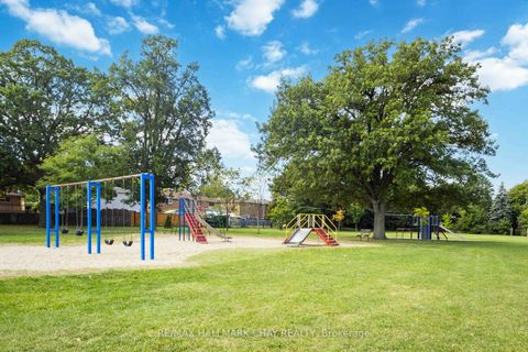 Photo 30 at 67 Heatherside Drive, L'Amoreaux, Toronto