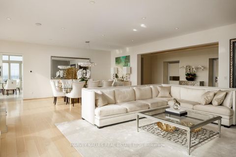 Photo 4 at 4403 - 50 Yorkville Avenue, Annex, Toronto Photo 4 at 4403 - 50 Yorkville Avenue, Annex, Toronto