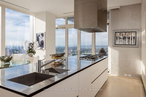 Photo 11 at 4403 - 50 Yorkville Avenue, Annex, Toronto