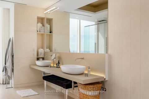 Photo 15 at 4403 - 50 Yorkville Avenue, Annex, Toronto Photo 15 at 4403 - 50 Yorkville Avenue, Annex, Toronto