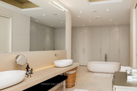 Photo 16 at 4403 - 50 Yorkville Avenue, Annex, Toronto