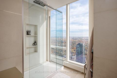Photo 17 at 4403 - 50 Yorkville Avenue, Annex, Toronto