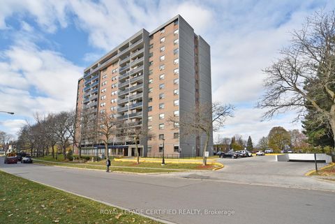 Photo 1 at 905 - 20 Gilder Drive, Eglinton East, Toronto