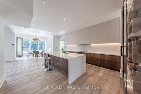 Photo 8 at 19 Fifeshire Road, Windfields, Toronto