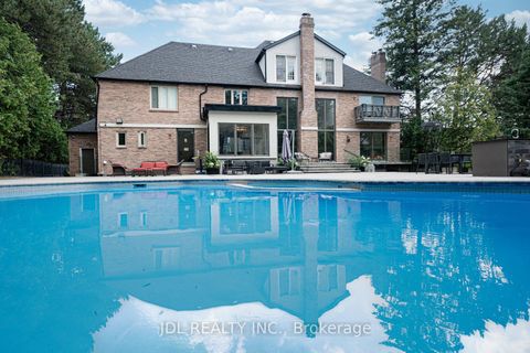 Photo 32 at 19 Fifeshire Road, Windfields, Toronto