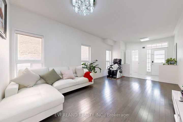 Photo 0 at 118 Orchard Hill Boulevard, Berczy, Markham
