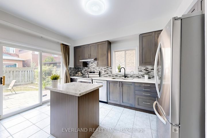 Photo 3 at 118 Orchard Hill Boulevard, Berczy, Markham