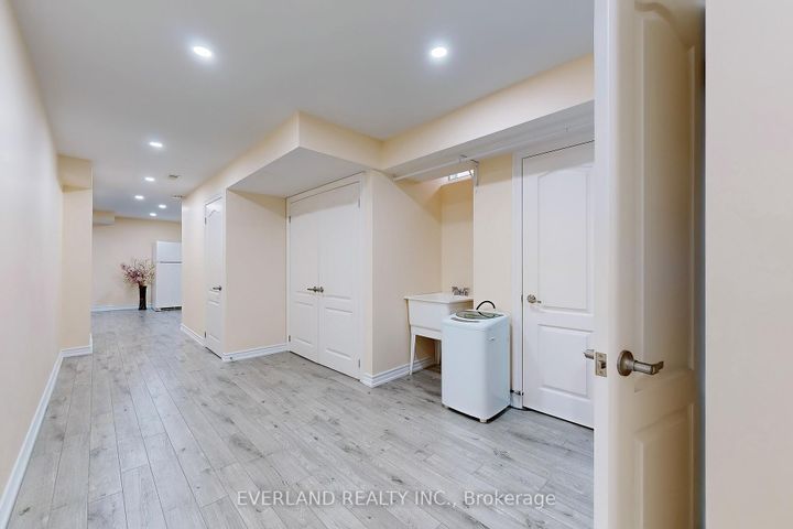 Photo 10 at 118 Orchard Hill Boulevard, Berczy, Markham
