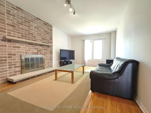 Photo 5 at 116 Cooperage Crescent, Westbrook, Richmond Hill