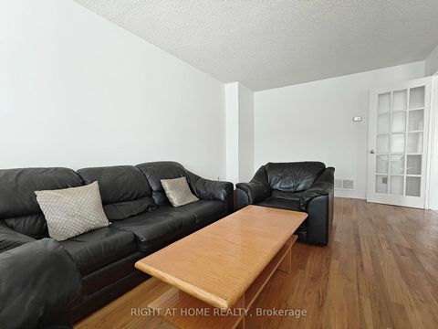 Photo 11 at 116 Cooperage Crescent, Westbrook, Richmond Hill