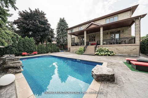Photo 36 at 63 Walmer Road, North Richvale, Richmond Hill