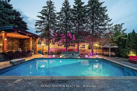 Photo 38 at 63 Walmer Road, North Richvale, Richmond Hill