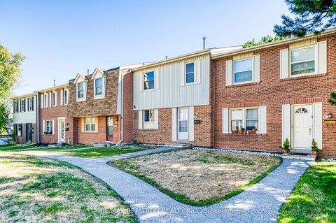 Photo 2 at 79 - 91 L'Amoreaux Drive, L'Amoreaux, Toronto