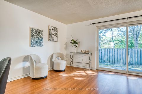 Photo 13 at 79 - 91 L'Amoreaux Drive, L'Amoreaux, Toronto