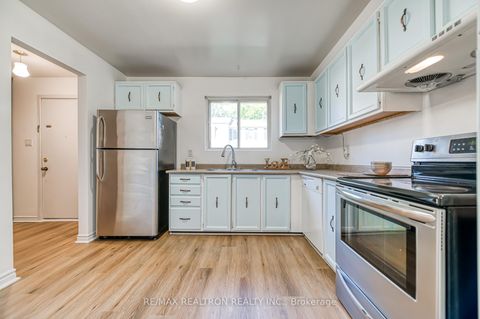 Photo 21 at 79 - 91 L'Amoreaux Drive, L'Amoreaux, Toronto