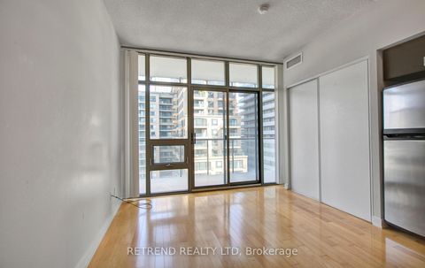 Photo 8 at 1010 - 33 Charles Street E, Yonge Corridor, Toronto