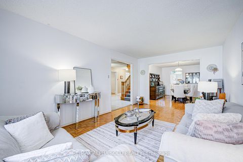 Photo 8 at 360 Goldhawk Trail, Milliken, Toronto