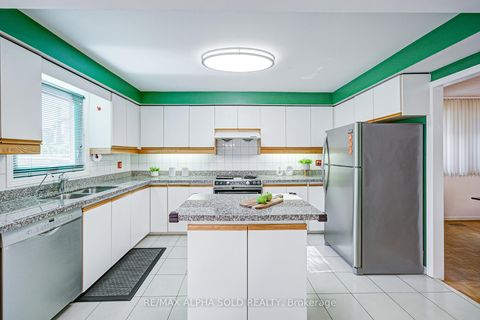Photo 15 at 360 Goldhawk Trail, Milliken, Toronto