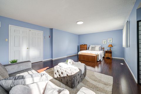 Photo 34 at 360 Goldhawk Trail, Milliken, Toronto