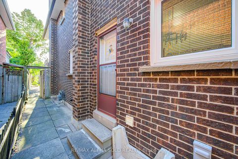 Photo 43 at 360 Goldhawk Trail, Milliken, Toronto