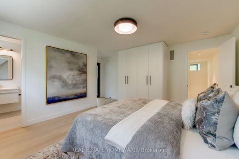 Photo 37 at 174 Kenilworth Avenue, The Beaches, Toronto