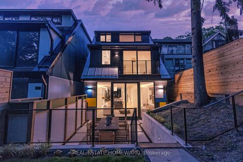 Photo 48 at 174 Kenilworth Avenue, The Beaches, Toronto