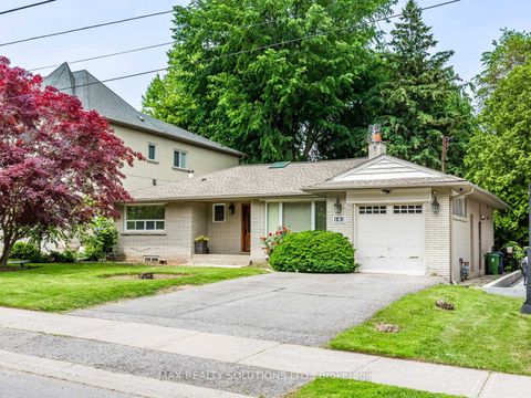 Photo 2 at 162 Beechwood Avenue, York Mills, Toronto