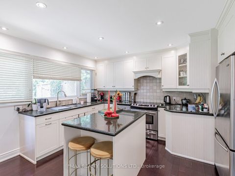 Photo 11 at 162 Beechwood Avenue, York Mills, Toronto