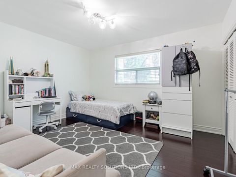 Photo 13 at 162 Beechwood Avenue, York Mills, Toronto