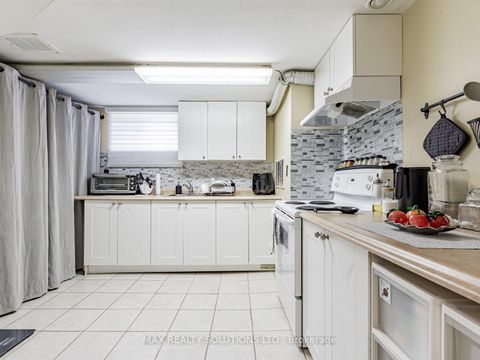 Photo 20 at 162 Beechwood Avenue, York Mills, Toronto