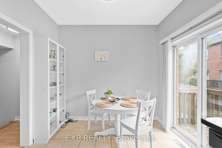 Photo 9 at 90 - 9133 Bayview Avenue, Doncrest, Richmond Hill