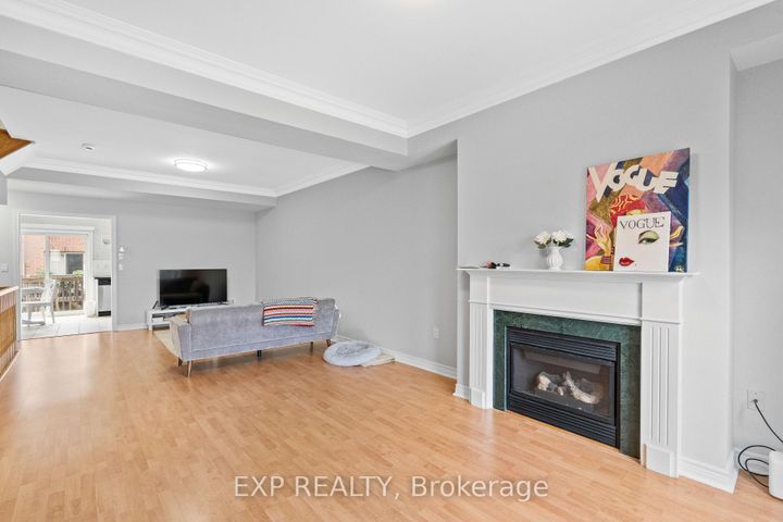 Photo 14 at 90 - 9133 Bayview Avenue, Doncrest, Richmond Hill