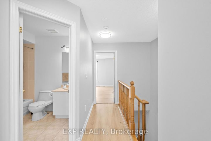 Photo 23 at 90 - 9133 Bayview Avenue, Doncrest, Richmond Hill