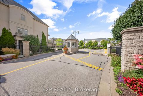 Photo 1 at 90 - 9133 Bayview Avenue, Doncrest, Richmond Hill