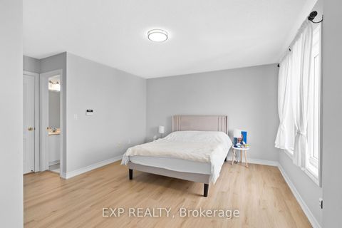 Photo 20 at 90 - 9133 Bayview Avenue, Doncrest, Richmond Hill