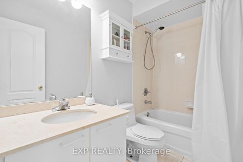 Photo 22 at 90 - 9133 Bayview Avenue, Doncrest, Richmond Hill
