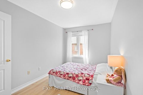 Photo 25 at 90 - 9133 Bayview Avenue, Doncrest, Richmond Hill