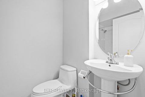 Photo 34 at 90 - 9133 Bayview Avenue, Doncrest, Richmond Hill