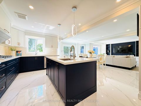 Photo 4 at 2128 Mayflower Boulevard, RO River Oaks, Oakville