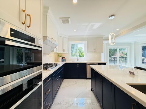 Photo 7 at 2128 Mayflower Boulevard, RO River Oaks, Oakville
